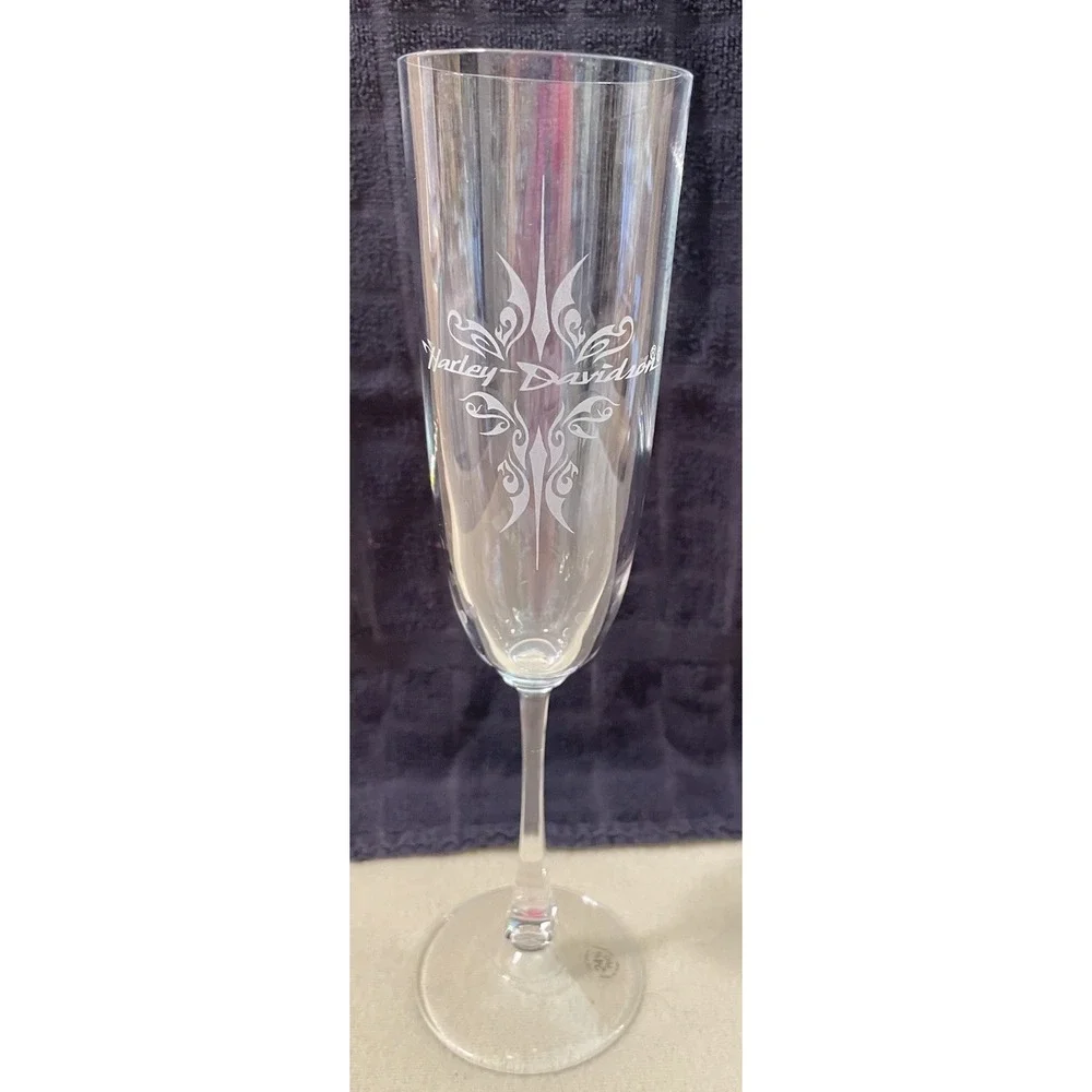HARLEY DAVIDSON CHAMPAGNE FLUTE Blown & Etched Lead Crystal, 9 1/2